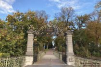 Niederrhein: Eingang zum Valkhofpark in Nijmegen - Foto: Stefan Frerichs / RheinWanderer.de