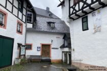 Ahr: Quellhaus mit Ahrquelle in Blankenheim - Foto: Stefan Frerichs / RheinWanderer.de