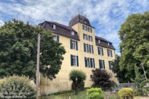 Niederrhein: Schloss Bellinghoven bei Rees - Foto: Stefan Frerichs / RheinWanderer.de