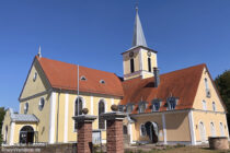 Main: Sankt-Judas-Thaddäus-Kirche - Foto: Stefan Frerichs / RheinWanderer.de