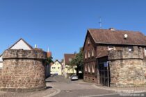 Main: Südtor der Ortsbefestigung von Sulzbach - Foto: Stefan Frerichs / RheinWanderer.de