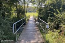 Main: Mainwanderweg an der Brücke über die Elsava - Foto: Stefan Frerichs / RheinWanderer.de