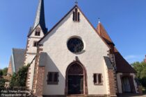 Main: Sankt-Peter-und-Paul-Kirche in Erlenbach am Main - Foto: Stefan Frerichs / RheinWanderer.de