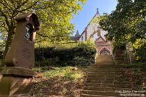 Main: Engelsstaffeln unterhalb von Kloster Engelberg bei Großheubach - Foto Stefan Frerichs / RheinWanderer.de