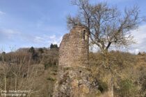 Nahe: Bergfried von Burgruine Bosselstein bei Idar-Oberstein - Foto: Stefan Frerichs / RheinWanderer.de