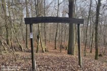 Nahe: Eingangsportal zum Nahe-Felsen-Weg beim Schlossweiher Oberstein - Foto Stefan Frerichs / RheinWanderer.de